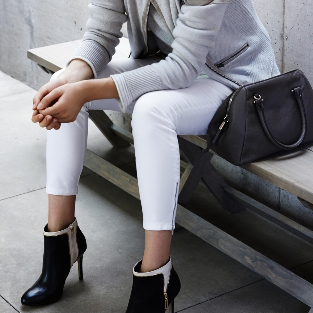 Banana republic Olivia zip frame satchel